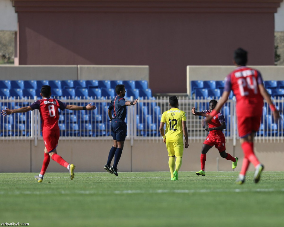 دوري الأولى: أبها يستعيد الصدارة.. وفوز الكوكب والأنصار