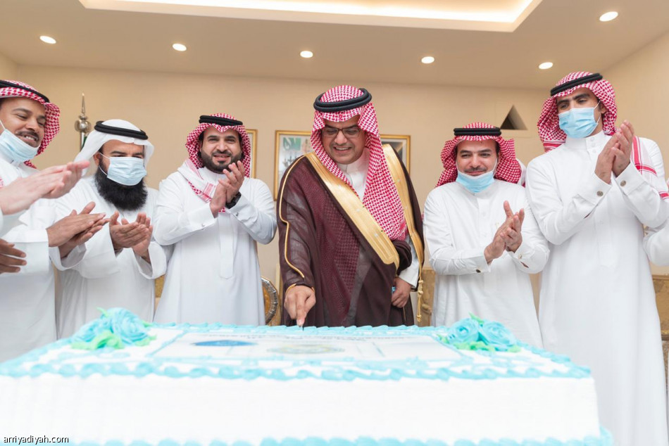 محافظ حفر الباطن يهنئ الباطن بدوري الأولى