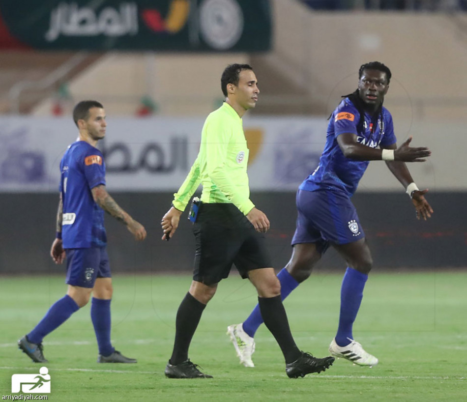الهلال.. صدارة قبل النصر