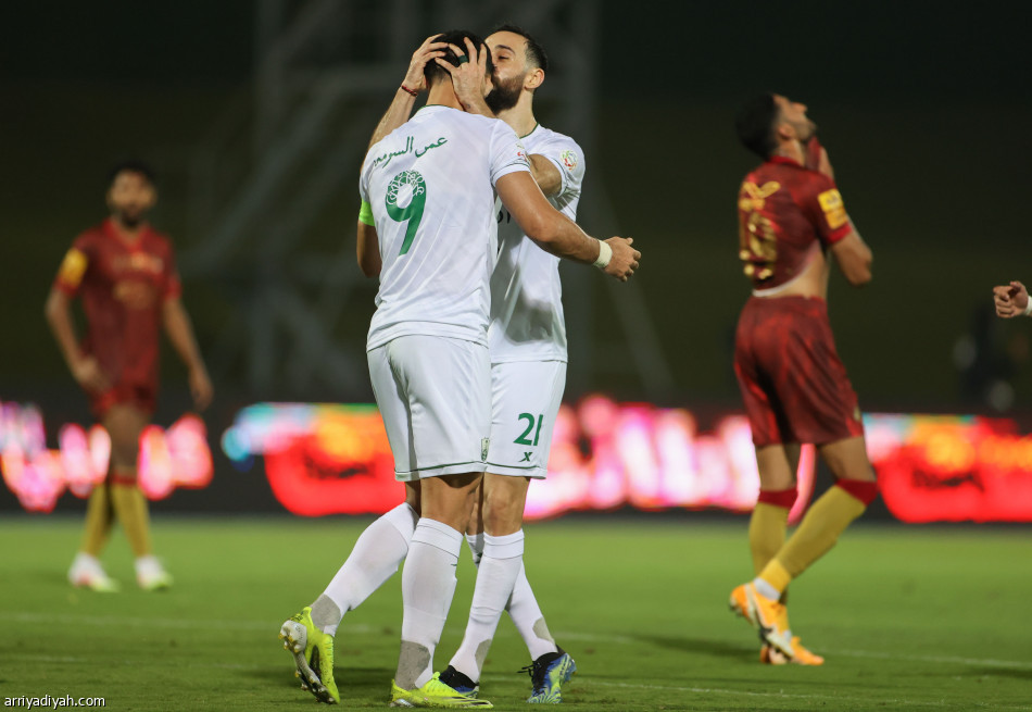 حمدالله يعمق جراح الأهلي.. ويقفز بالنصر إلى السادس