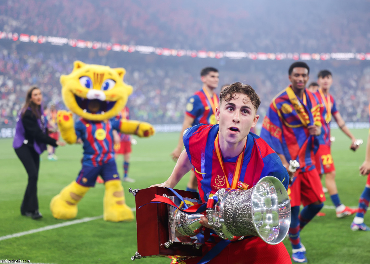 مشاهد من التتويج