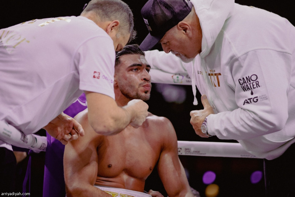 فيوري يفوز بلقب «نزال الحقيقة»