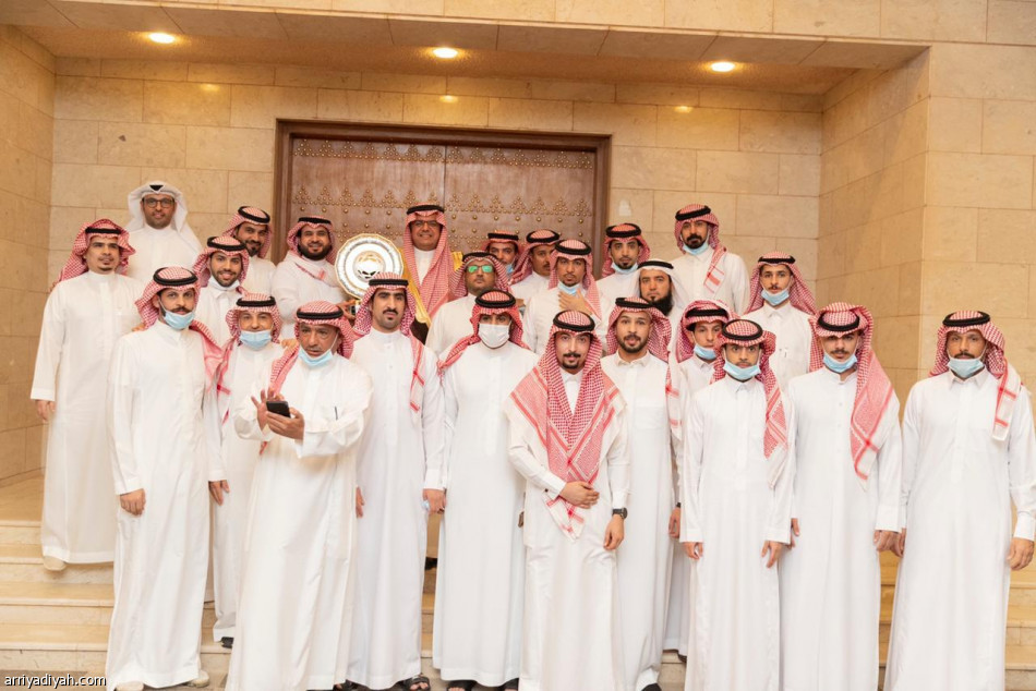 محافظ حفر الباطن يهنئ الباطن بدوري الأولى