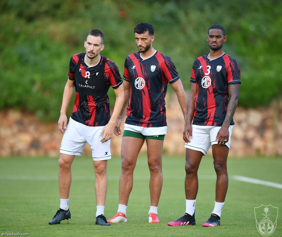 الأهلي ينهي تحضيرات الصفاقسي التونسي