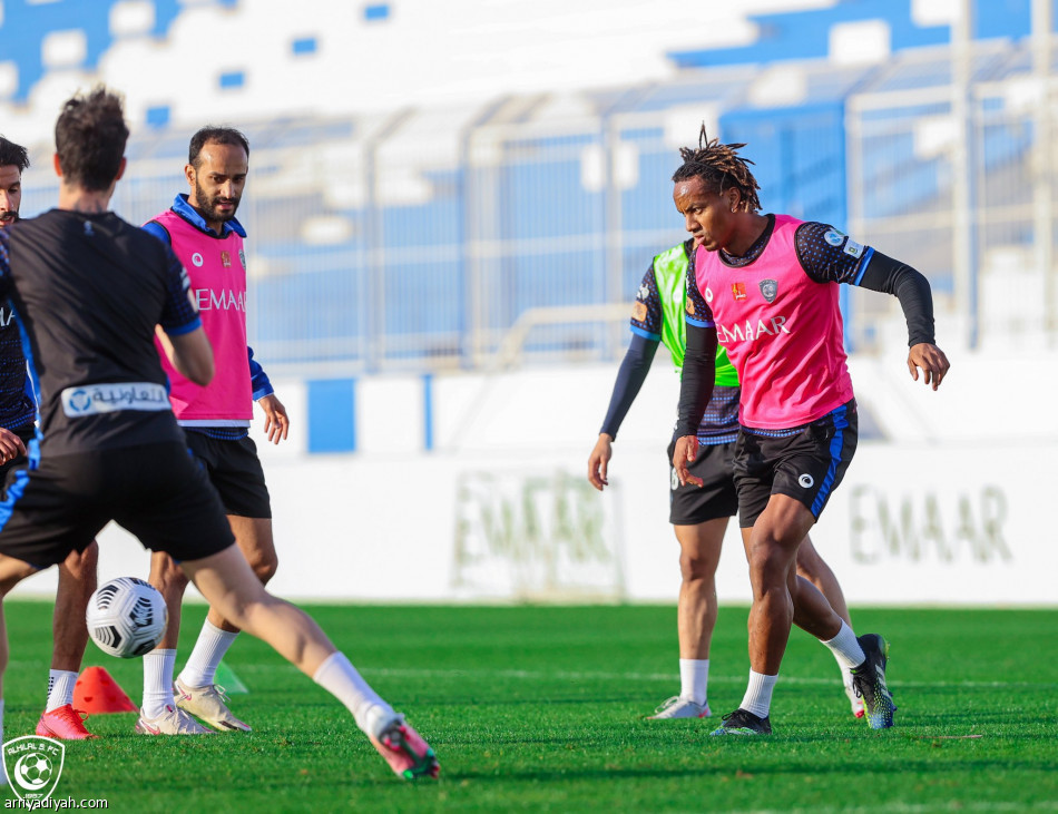 الهلال يستأنف التحضيرات.. وجلسة علاجية للفرج