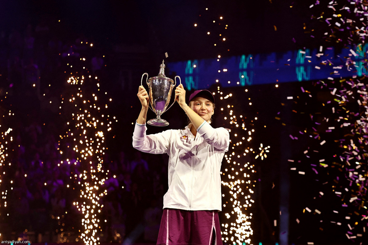 الرياض تزفّ إيلينا