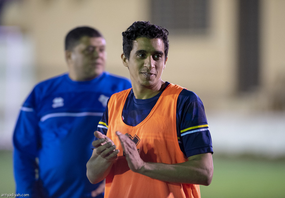 التعاون بـ«الفيديو».. وفيريرا يباغت