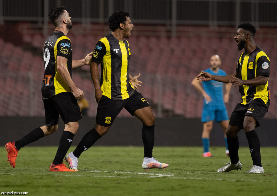 رومارينيو يحبط النصر.. وينقذ الاتحاد