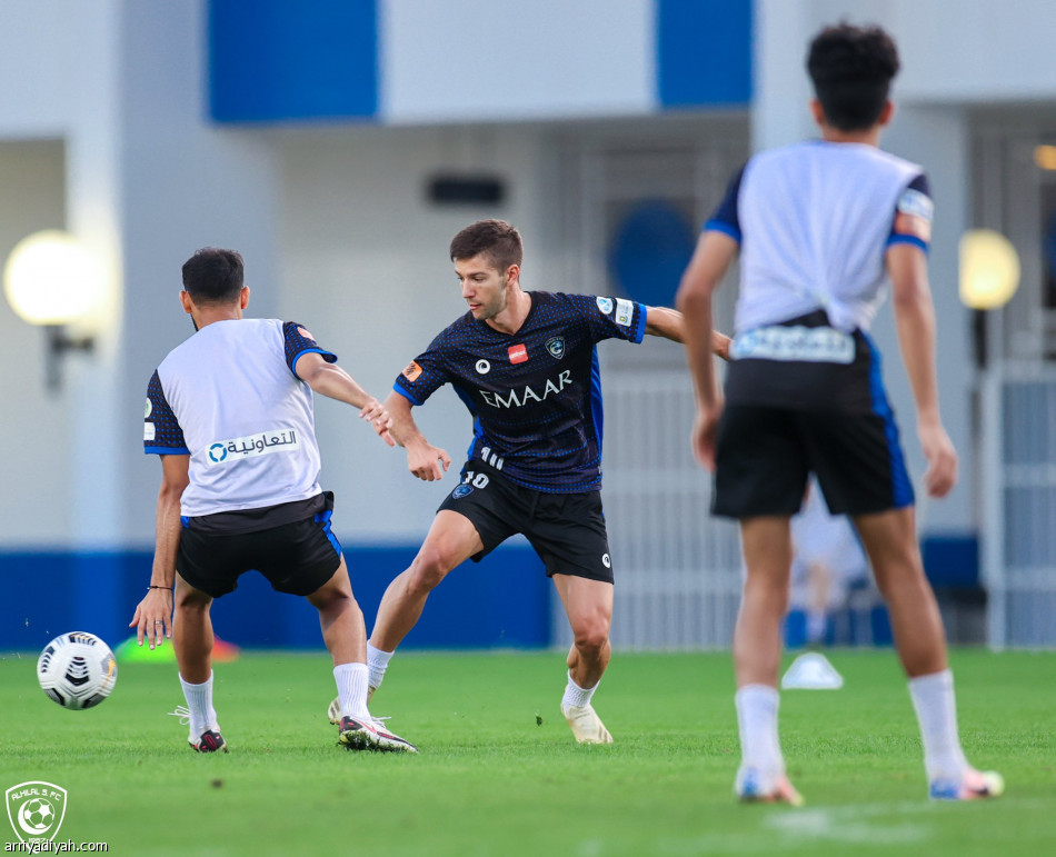 حارس الهلال يخضع لجراحة ناجحة