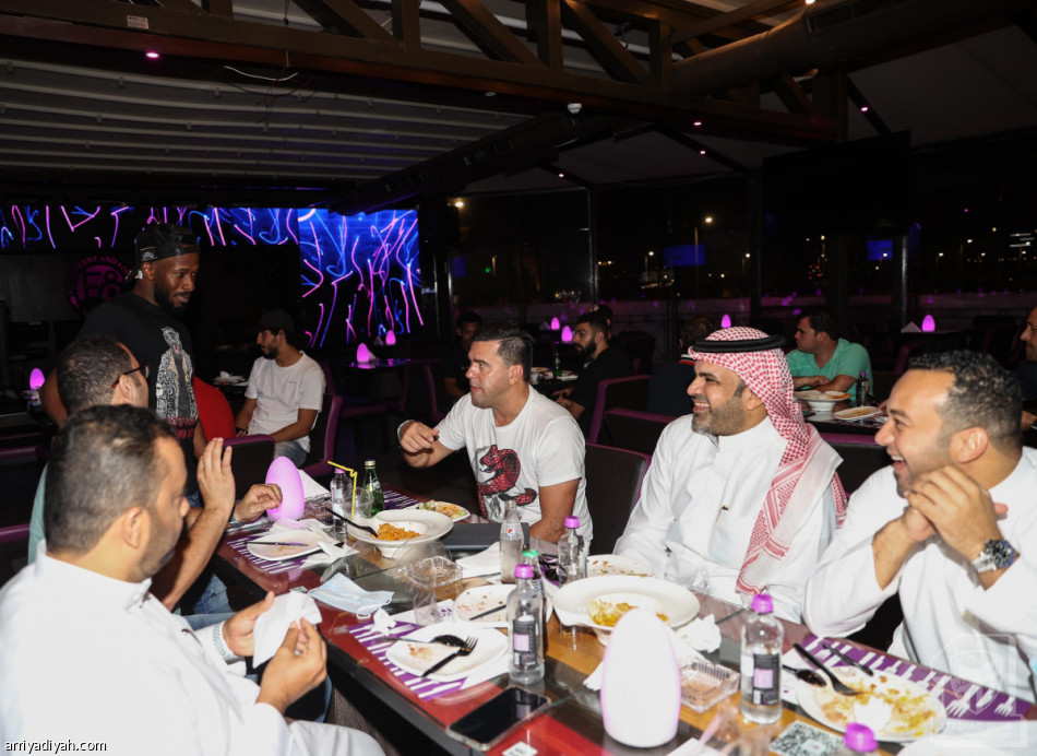 مأدبة المولد تُحفز الاتحاد للنصر