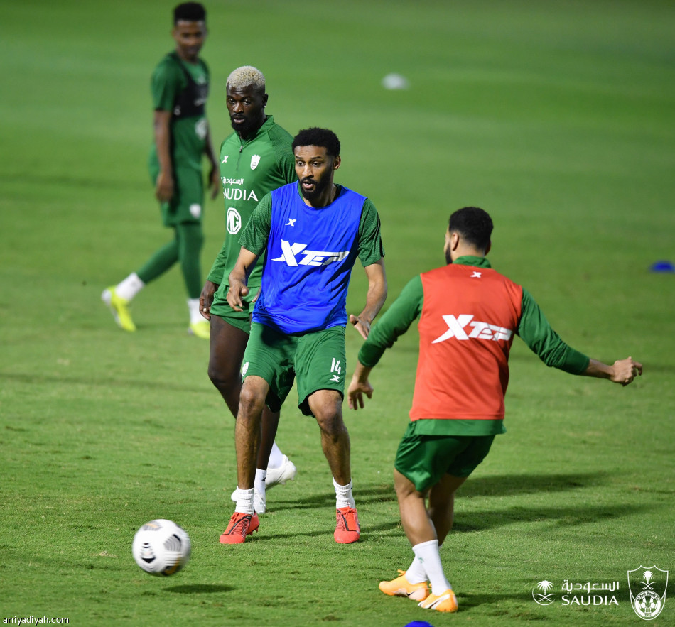 ريجيكامب يصل.. ويدخل الحجر