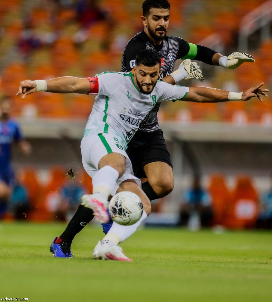 عسيري يهزم الهلال.. ويعيد النصر للمنافسة