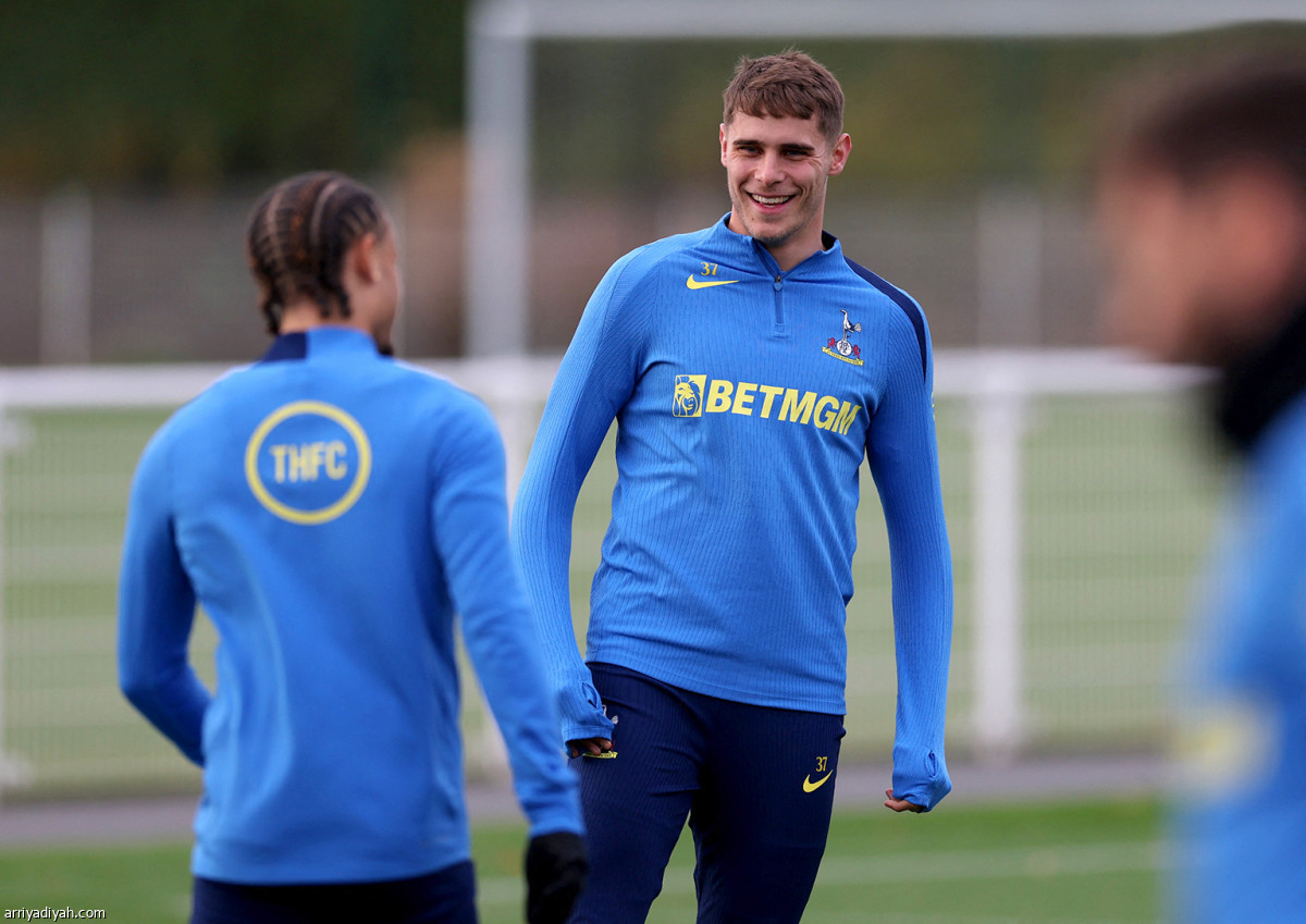 توتنام يستعد