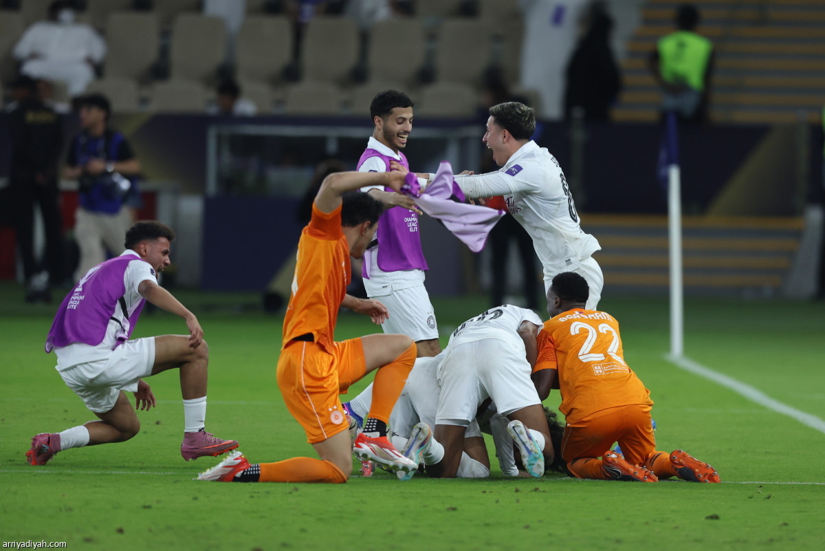 الهلال يودّع