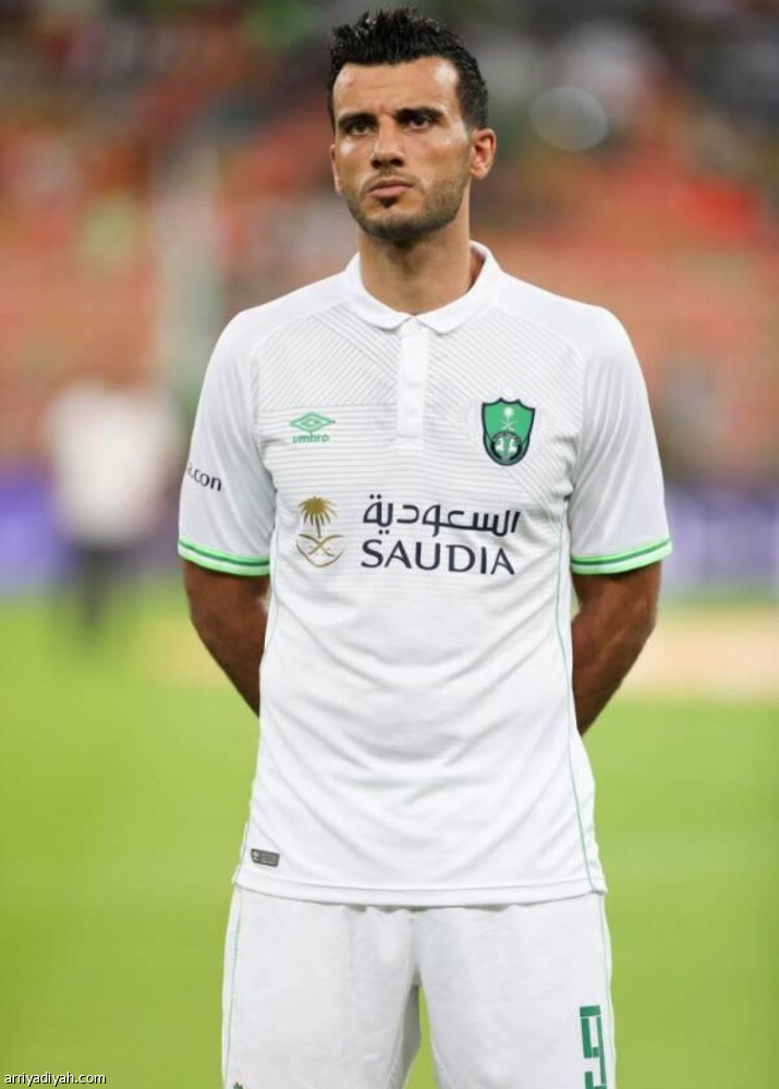 السومة.. 100 مباراة و98 هدفا في الدوري