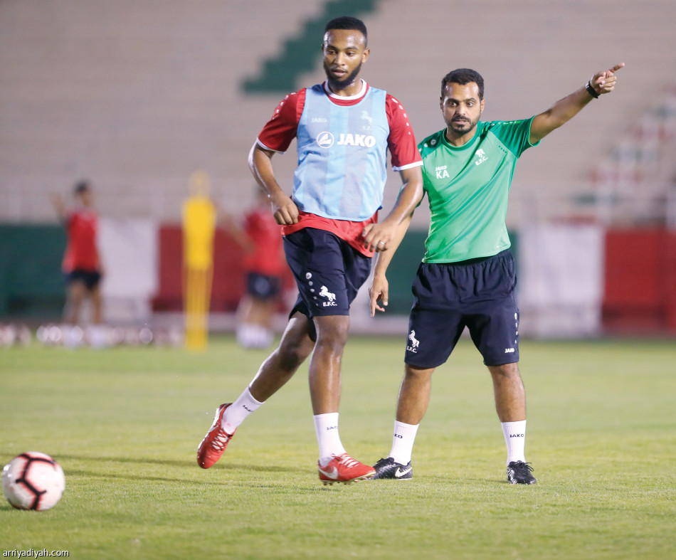 الأجواء الحارة 
تحول الاتفاق إلى الصالة