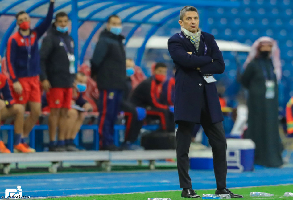 «قاتل» يذيق الهلال الخسارة الأولى