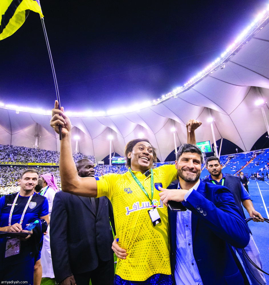 فرحة البرتغالي بيدرو إيمانويل مدرب فريق التعاون