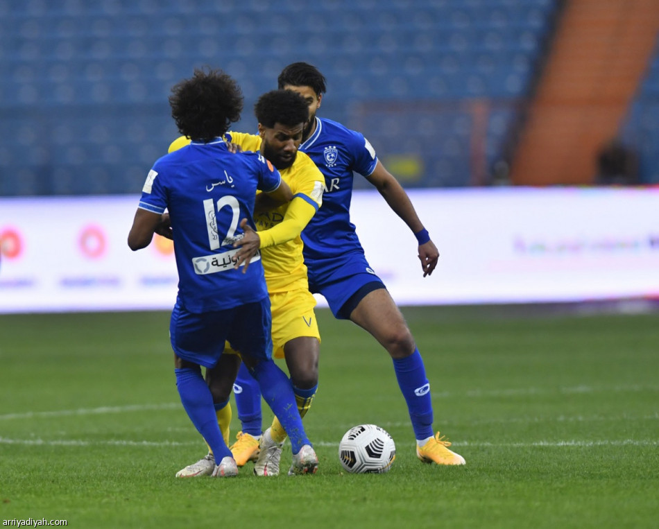 النصر يسحق الهلال.. ويحتفظ بـ«ذهب السوبر»