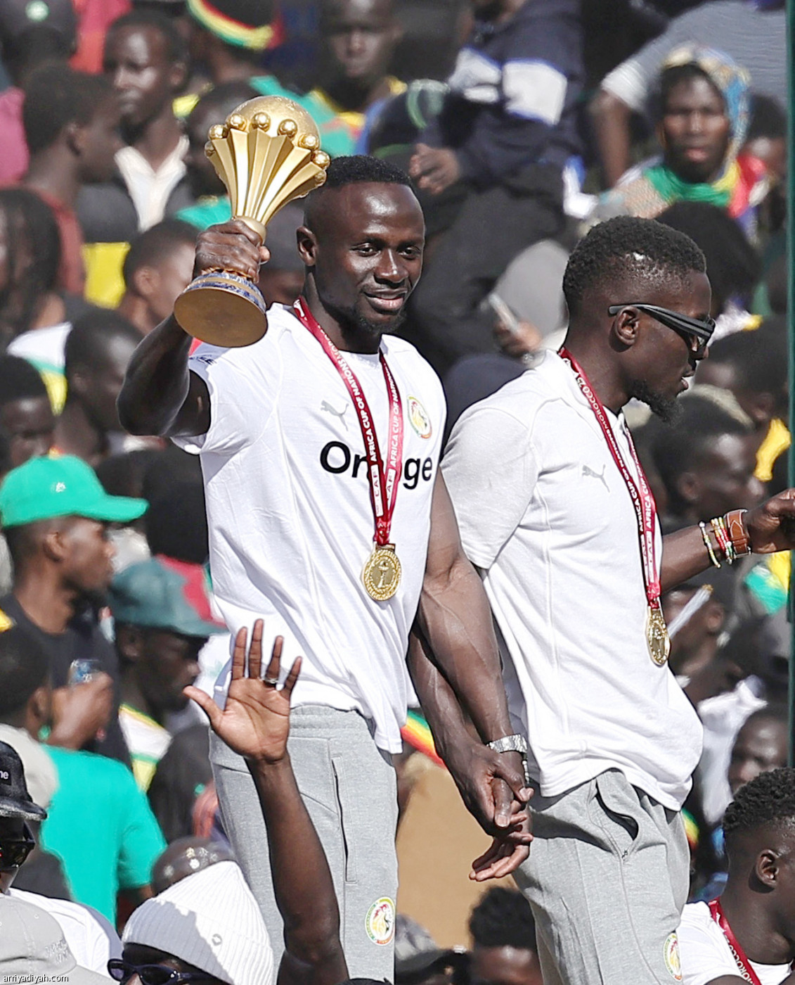 السنغاليون يحتفلون