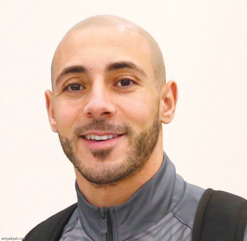 كشفان 
قبل تدريب النصر