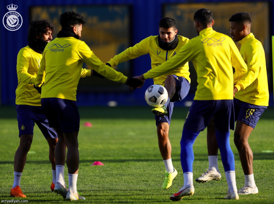 هورفات يُبعد بيتي عن الاتحاد