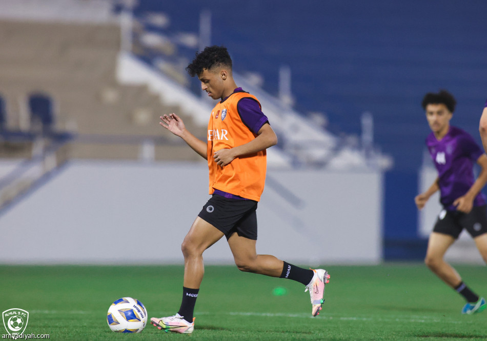 الهلال يفتح ملف الآسيوية بغياب الثلاثي