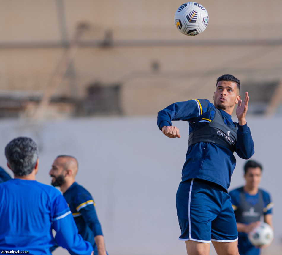 التعاون يحتفي بتاوامبا وكاسيو قبل النصر