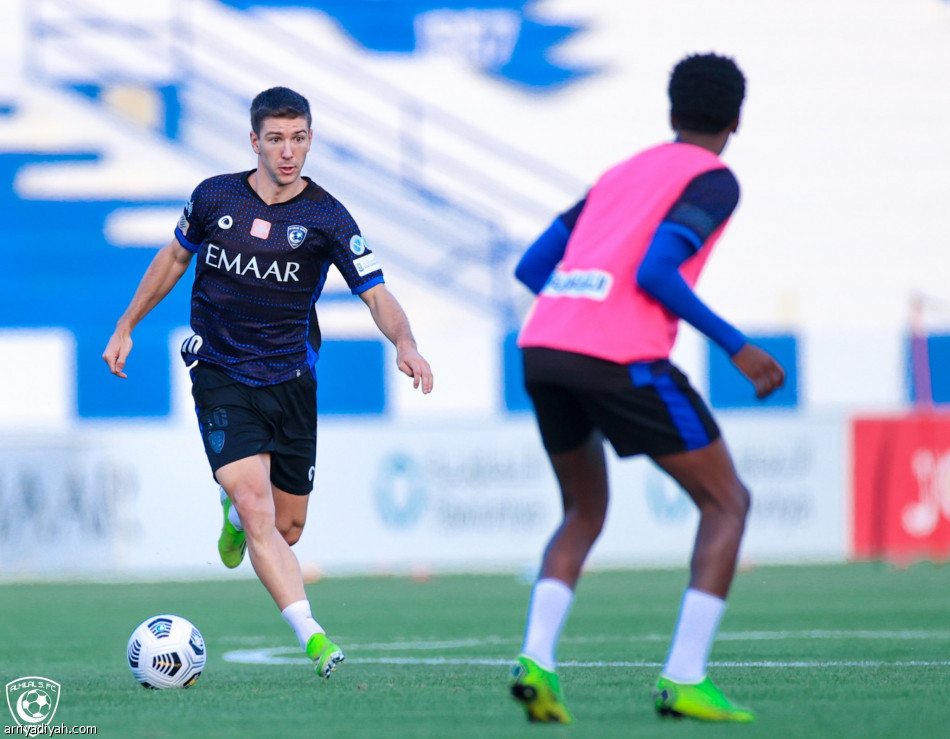 ميكالي يريح دوليي الهلال 3 أيام
