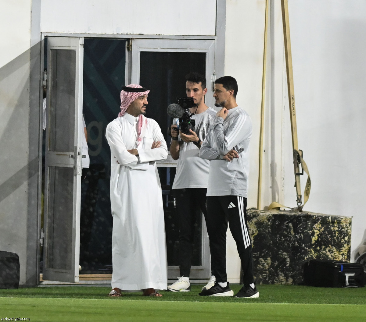 الفيصل يدعم