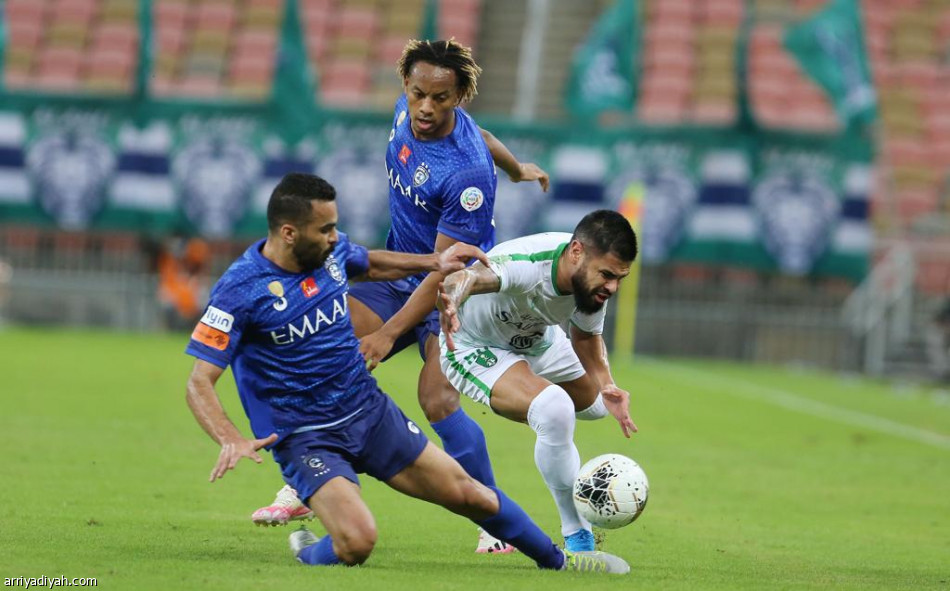 عسيري يهزم الهلال.. ويعيد النصر للمنافسة