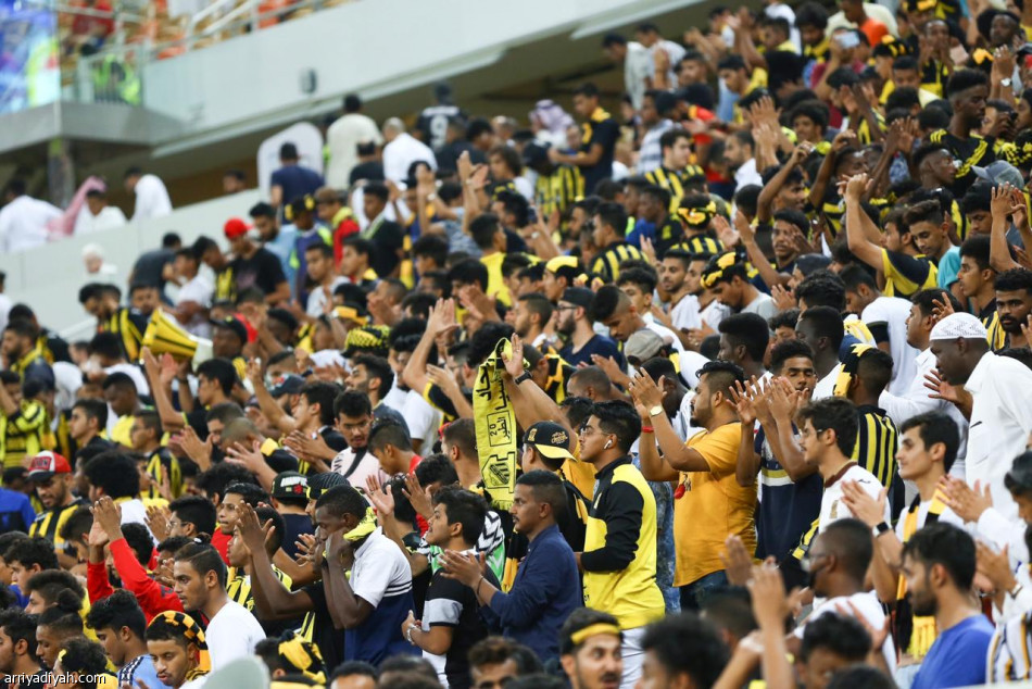 بثلاثية العهد.. الاتحاد على أعتاب ثمن نهائي «العربية»