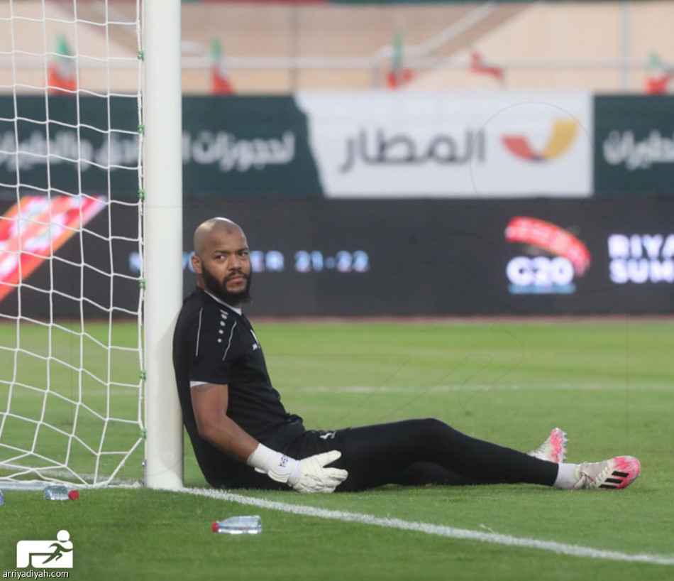 الهلال.. صدارة قبل النصر